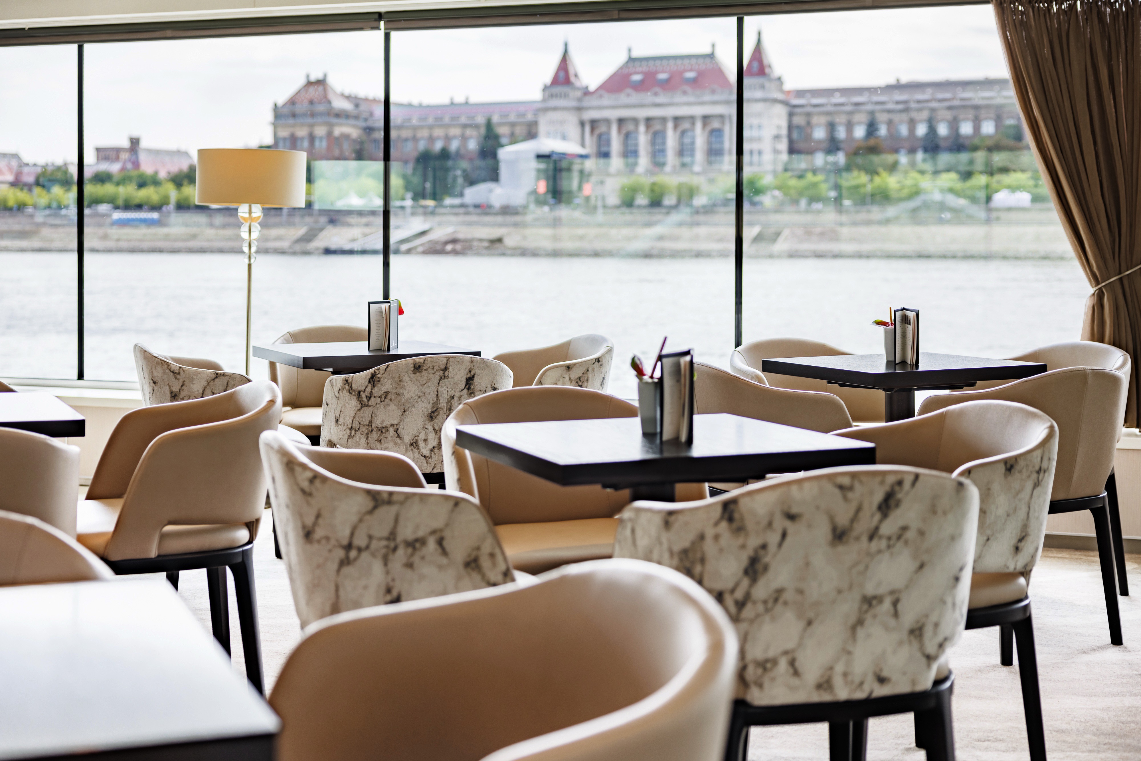 Avalon Impression - Panorama Lounge
